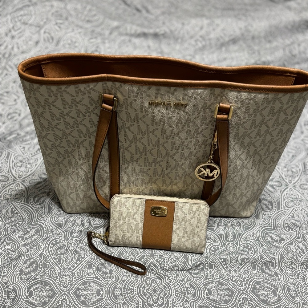 Michael Kors Beige and Brown Tote Bag with Wallet